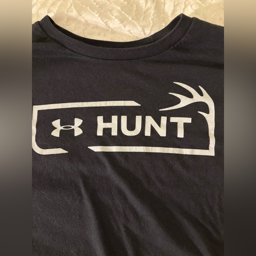 Under Armour Hunt Long Sleeve Shirt w Logo Sleeve. M